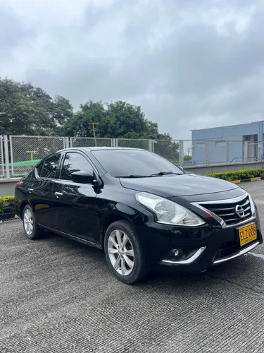 Nissan Versa 1.6 Advance