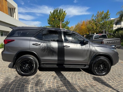 Toyota Hilux SW4 2.8 Sr 177Cv 4X4 At
