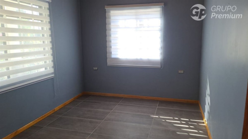 Casa En Arriendo En Yerbas Buenas