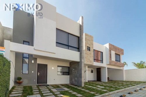 Imagen 1 de 25 de Casa En Venta Con Jardín En Lomas De Angelópolis, Puebla