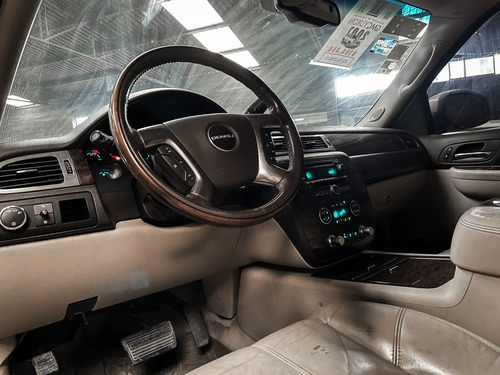 GMC Yukon 6.2 C Denali 403 Hp 4x4 At