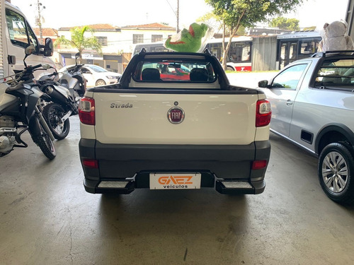 Imagem 4 de 20 de Fiat Strada 1.4 Mpi Hard Working Cs 8v 2020