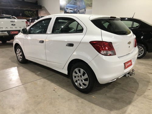 Chevrolet Onix Onix 1.0 MPFI LS 8V FLEX 4P MANUAL