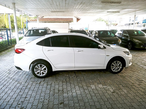 Chevrolet Onix SEDAN Plus LT 1.0 12V Flex 4p Mec.