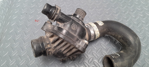Toma De Agua Termostato Bmw 530i 2008 3.0 V6 Automático (Usado)