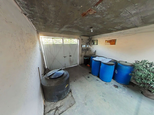 ¡gran Oportunidad En Ecatepec! Casa En Venta Con Distribución En Dos Niveles Y C
