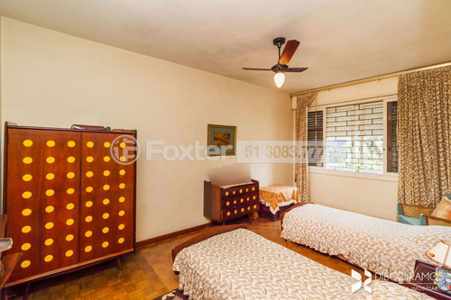 Casa, 6 Dormitórios, 236.67 M², Teresópolis - 204090