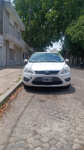 Ford Focus 2 2.0 Ghia Mt