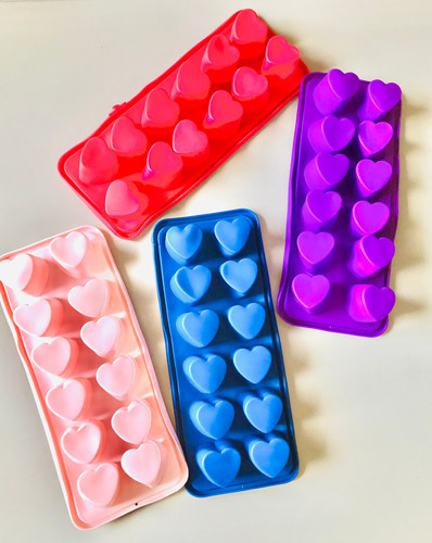 Imagem 1 de 9 de Forma De Silicone Para Chocolate Ou Gelo Formato Coração