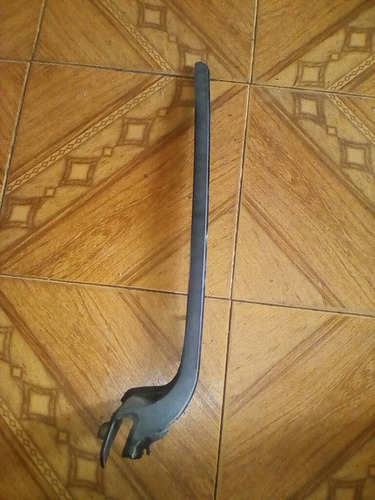 Moldura De Goma Parabrisa Izquierda Jeep Cherokee Kk