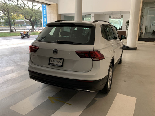 Imagen 10 de 15 de Volkswagen Tiguan 2020 1.4 Trendline Plus At