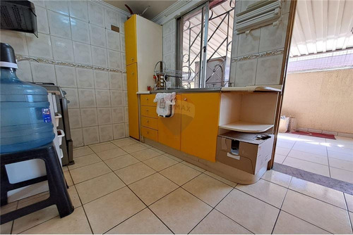 Imagen 7 de 23 de Venta Casa La Florida 4d-3b-3e