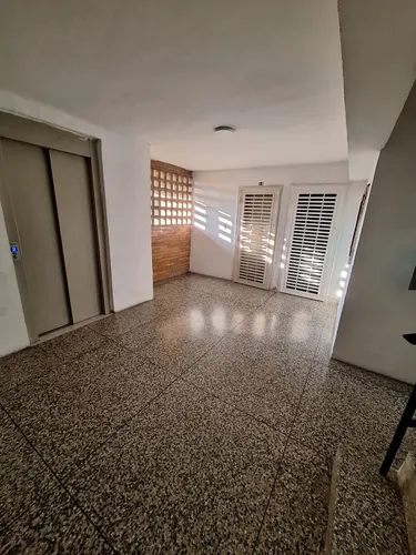 Venta Apartamento Abadía. (nc)