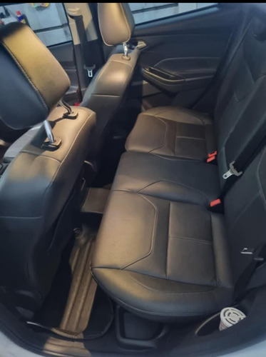 Ford Focus III 2.0 Sedan Titanium Mt