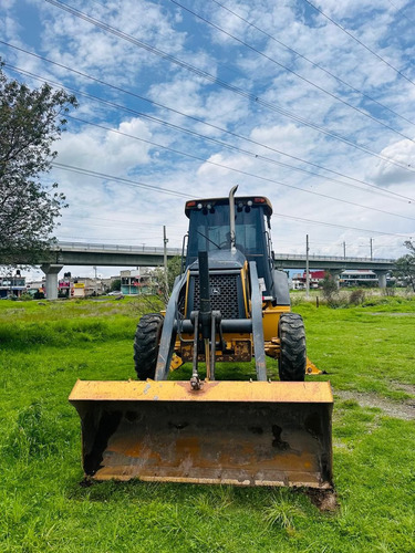 Retroexcavadora Jhon Deere 4x4 2011 Turbo, Americana