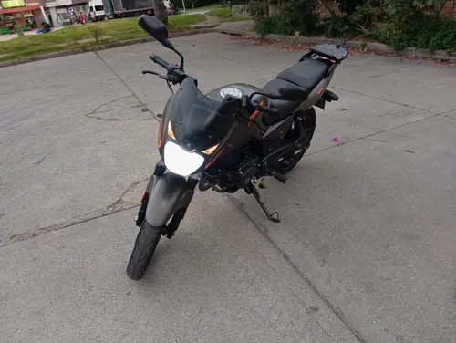 Moto Bajaj Pulsar 180 Fi Neon 2022