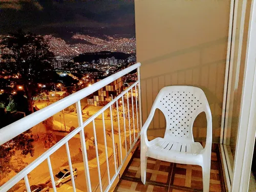 Apartamento De 3 Habitaciones En Robledo La Aurora