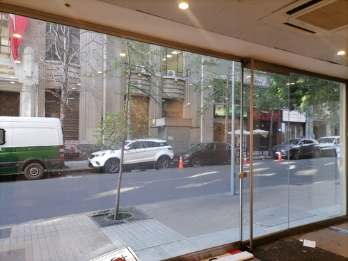 Local Comercial De 30 Mt2 En Moneda Entre Ahumada Y Morande