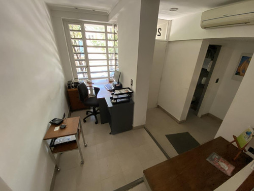 Venta Oficina Saavedra - Casa Ideal Para Oficina Audiovisual, Arias 2600