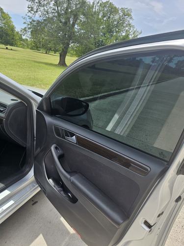 Volkswagen Vento 2.5 Advance Plus 170cv