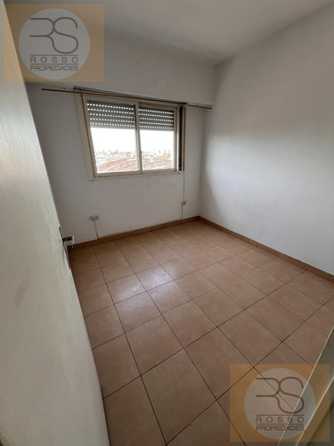 Departamento 2 Ambientes En Alquiler - Ramos Mejía
