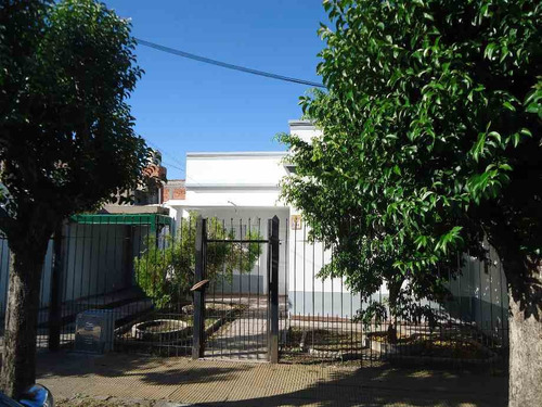 Imagen 2 de 11 de Casa En Venta En Ituzaingo Sur