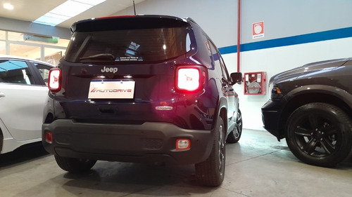 Imagen 24 de 25 de Jeep Renegade Longitude 4x2 At 2020