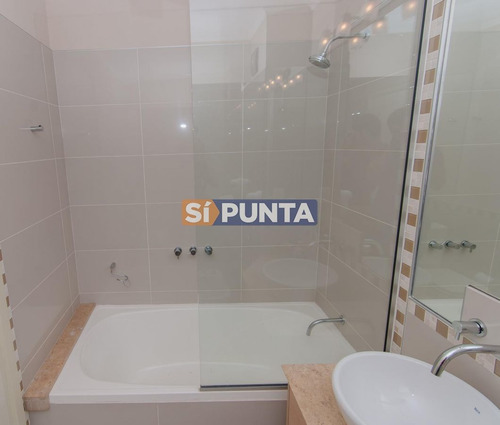 Imagen 12 de 18 de Penthouse En Roosevelt En Alquiler