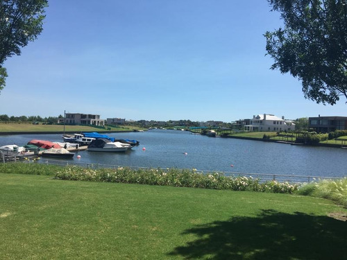 Imagen 24 de 27 de Venta De Casa Con Salida Al Rio En Albanueva