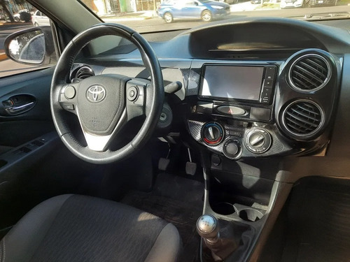 Imagen 10 de 10 de Toyota Etios 46651764