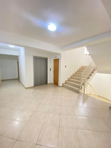 Imagen 4 de 23 de Fernando Guerrero Vende Apartamento En Res Iguazu, Valles De Camoruco