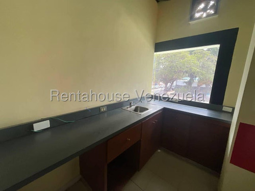 Local O Casa Comercial En Alquiler Chuao Dm 25-17902