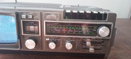 Mekka Tv Radio Cassete Recorder ( Cassete Com Defeito ) (Usado)