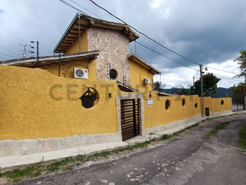 Casa En Venta Urb Los Robles 1317m2 De Terreno El Hatillo Caracas