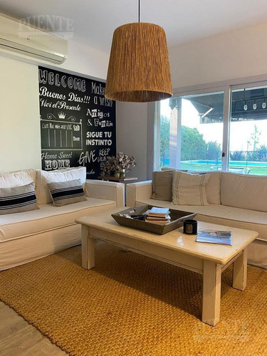 Imagen 3 de 29 de Casa - Echeverría Del Lago - Canning - Esteban Echeverría - Venta Con Renta