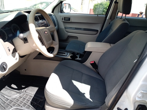 Imagen 5 de 9 de Ford Escape 2009 2.0 Xls Tela At