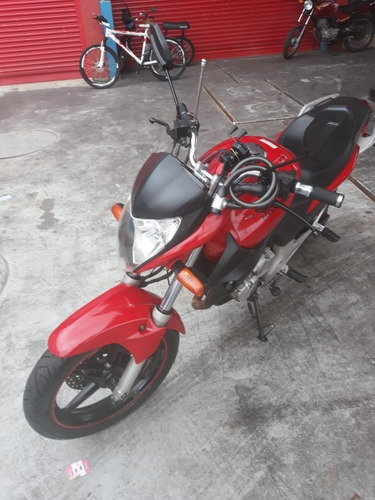 Imagem 2 de 12 de Honda Cb300