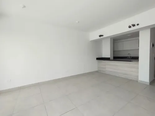 Apto En Arriendo De Unas Alcoba, Cómodo Y Bien Ubicado Cod. 64928