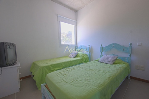 Casa En Rincon Del Indio En Venta- Ref: 2992