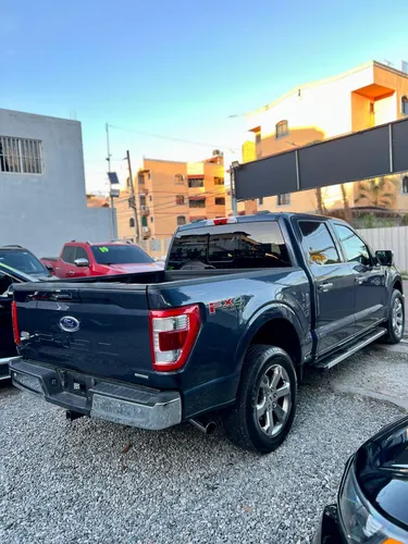 Ford F-150 Lariat 2021
