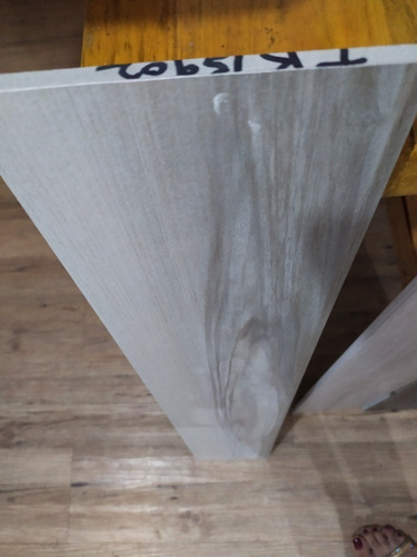 Porcelanato Tipo Madera 15x90 Caja De 1.35
