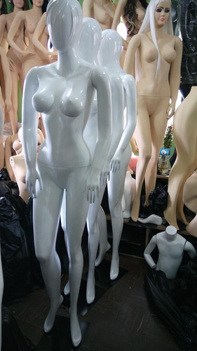Maniquies De Fibra De Vidrio Modernas 2018