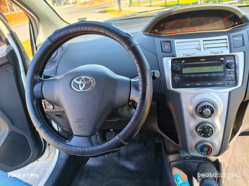 Toyota Yaris 1.5 Hb Premium 5vel Aa Ee Mt