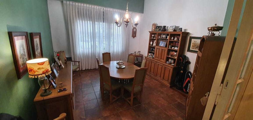 Imagen 7 de 14 de Excelente Casa 5 Amb Reciclada , A Mts De La Plaza De Devoto
