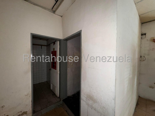 Local En Alquiler, Urb. La Candelaria