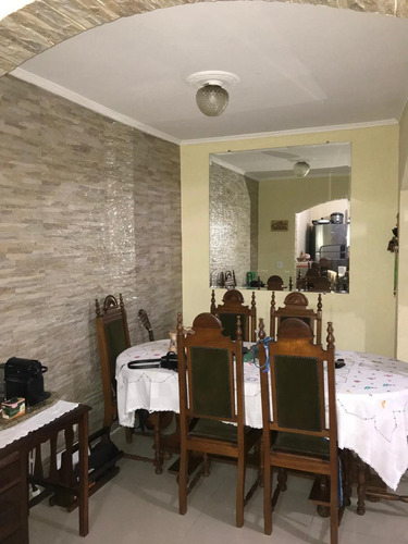 Sobrado De 3 Dormits, 3 Banheiros, Sala De Estar E Jantar