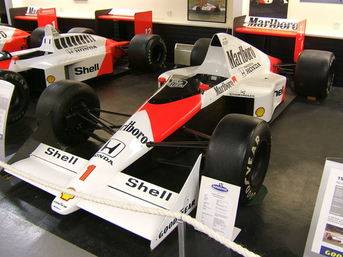 Flourecent Red ( Marlboro ) By Tamiya # Ts36 100ml
