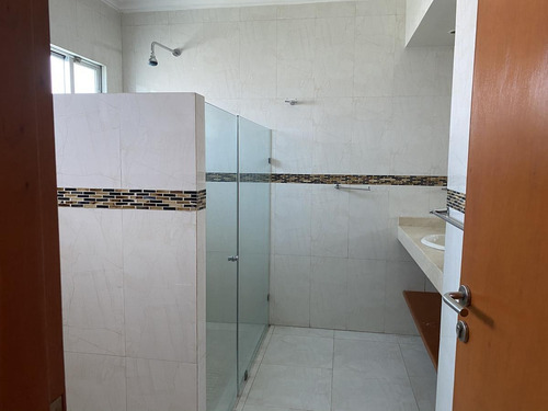 Imagen 11 de 25 de Lomas Residencial, Casa En Renta De 4 Recámaras Y Con Amplio Jardín