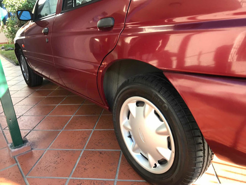 Imagen 2 de 15 de Ford Escort 1.8 Td Año 2002. Único Dueño, Impecable