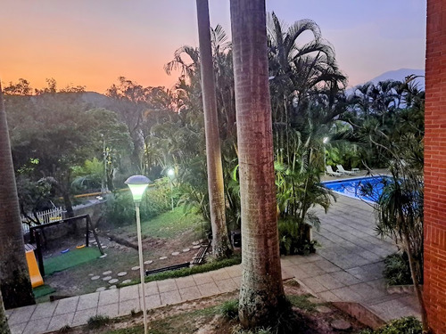 Venta Excelente Apartamento Los Naranjos Con Pozo